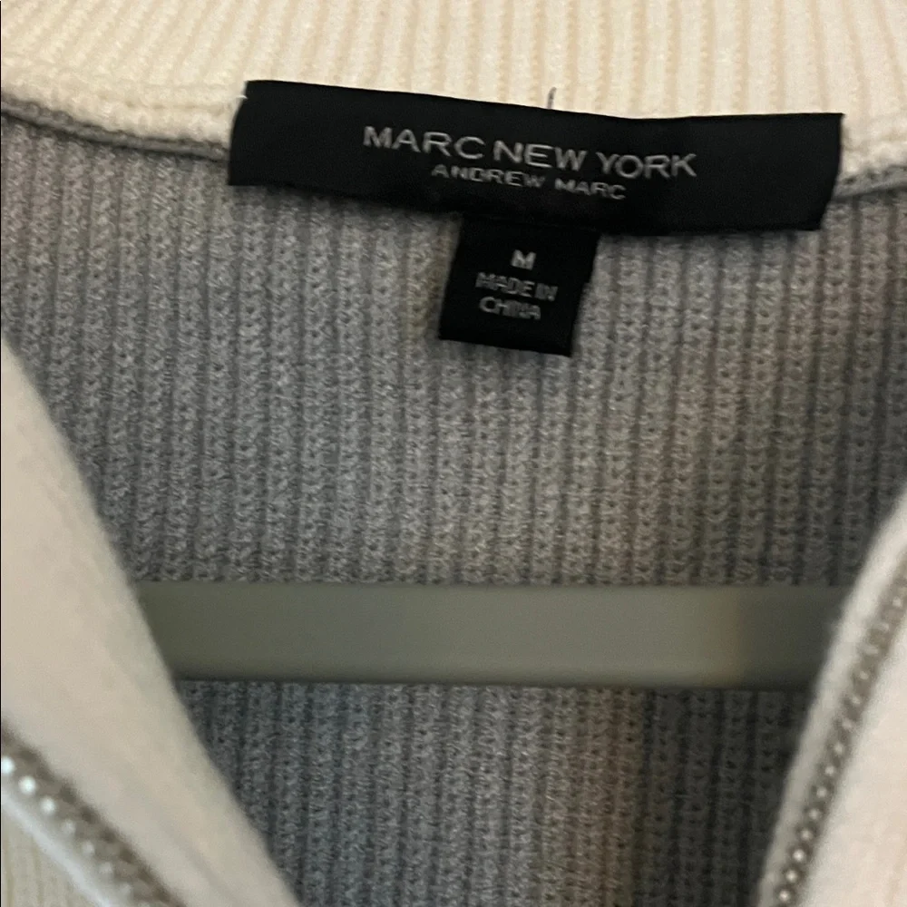 Marc New York Gray and Black Zip-Up Sweater never worn sz M - Picture 2 of 4